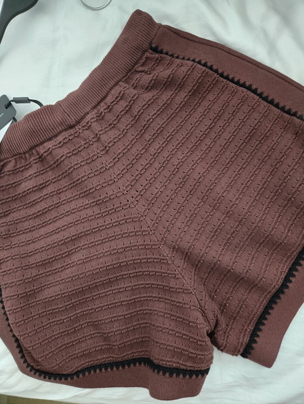 Varley Mauve Knit Drawstring Shorts with Black Accent - Picture 5 of 5